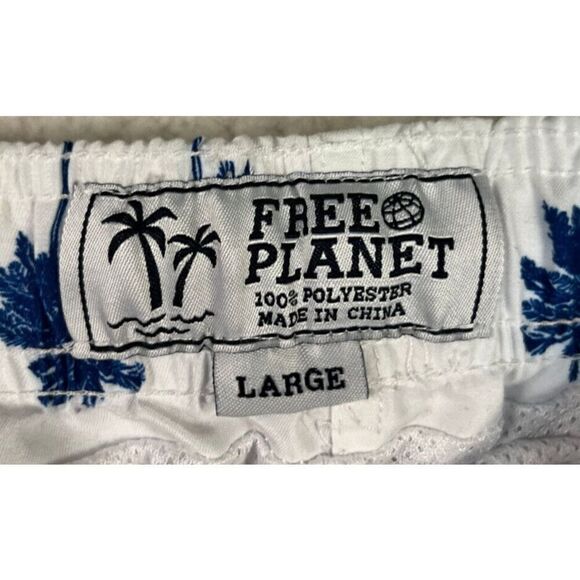 Free Planet Mens Swim Trunks Surfer Bro Swimwear Patriotic Nautical Sailboat LG - Picture 6 of 6
